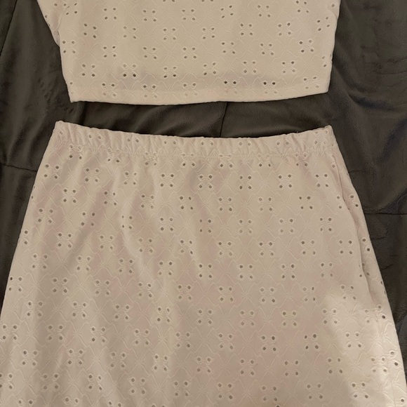 Super cute two piece set - Picture 4 of 9